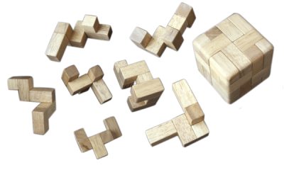Cube of 7 aus Holz – Würfelpuzzle von Stewart Coffin