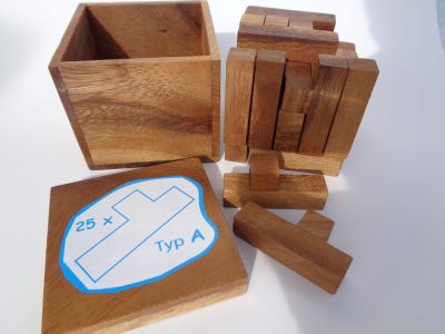 Typ A Würfel – schwieriges Knobelspiel aus Holz